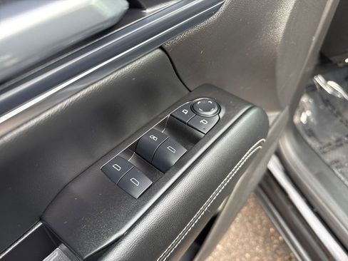 Used 2025 GMC Terrain Elevation image 11