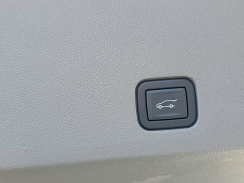 Certified 2024 Cadillac XT6 Premium Luxury AWD/4WD image 26