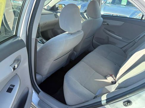 Used 2010 Toyota Corolla LE image 6