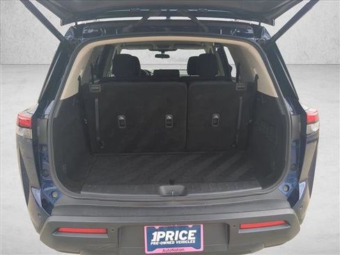 Used 2025 Nissan Pathfinder SV AWD/4WD image 6