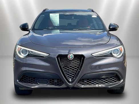 Used 2022 Alfa Romeo Stelvio Veloce AWD/4WD image 2