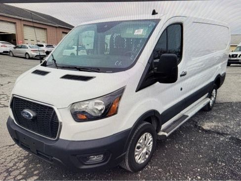 Used 2024 Ford Transit 250 Low Roof w/ Exterior Upgrade Package image 5
