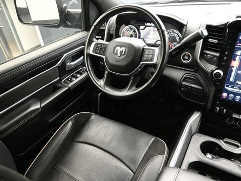 Used 2020 RAM 2500 Laramie w/ Night Edition image 23