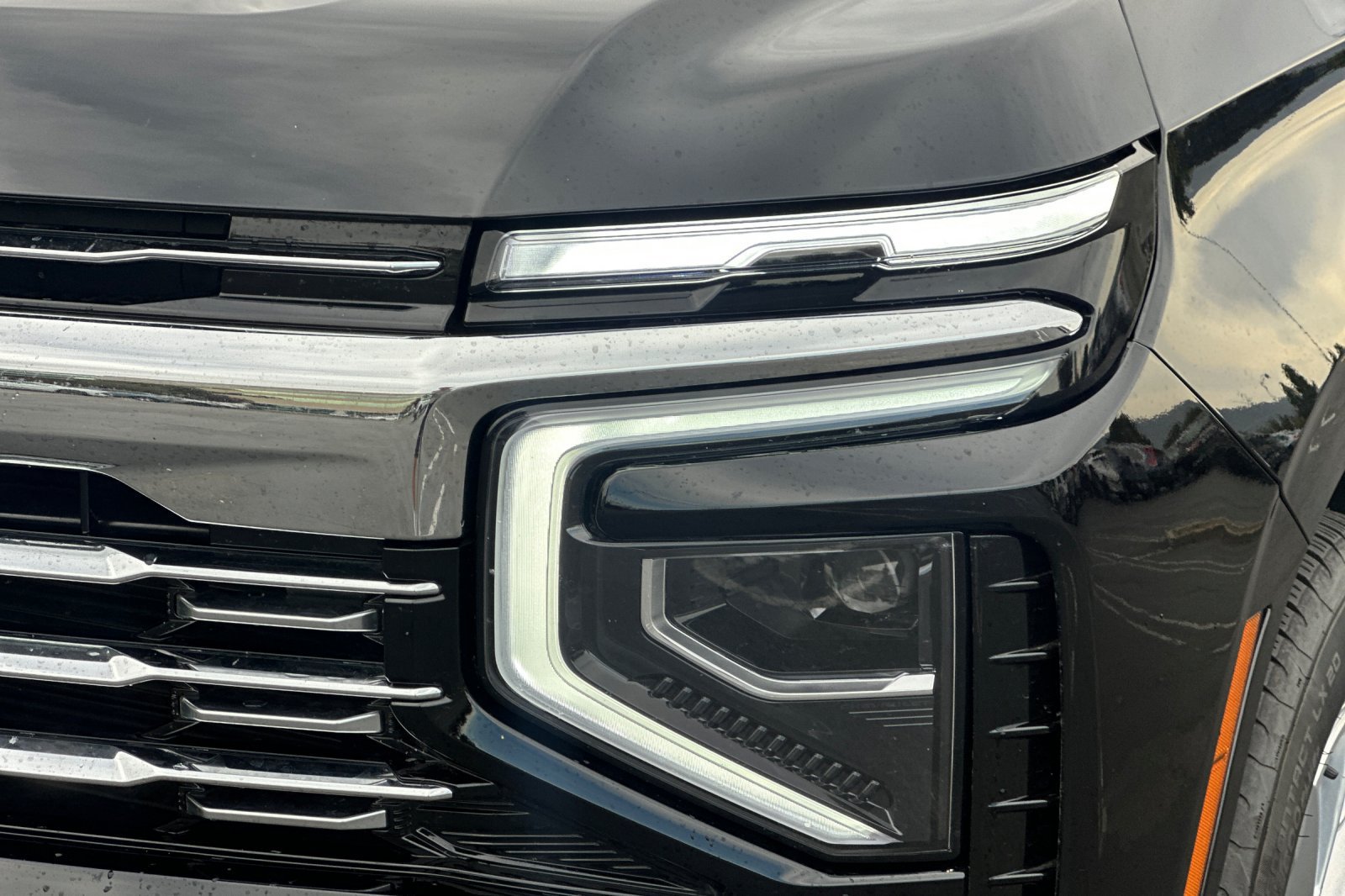 Used 2026 Chevrolet Suburban Premier AWD/4WD image 51