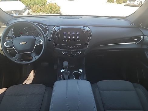Used 2023 Chevrolet Traverse LT AWD/4WD image 14