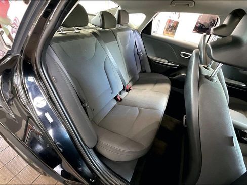 Used 2025 Kia K4 FWD image 15