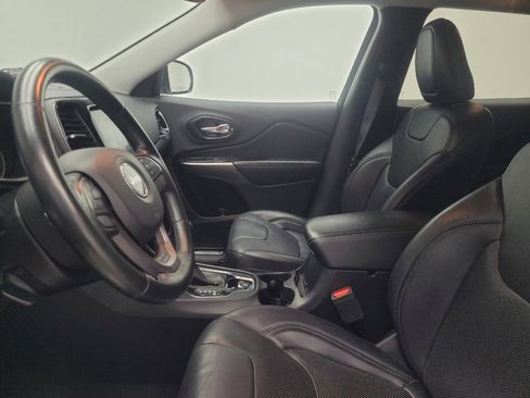 Used 2020 Jeep Cherokee Limited image 17