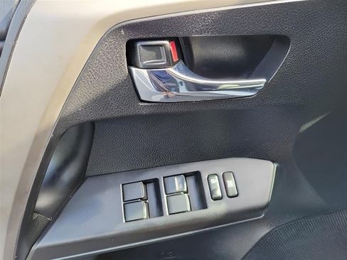 Used 2018 Toyota RAV4 XLE w/ Plus Extra Value Package FWD image 18