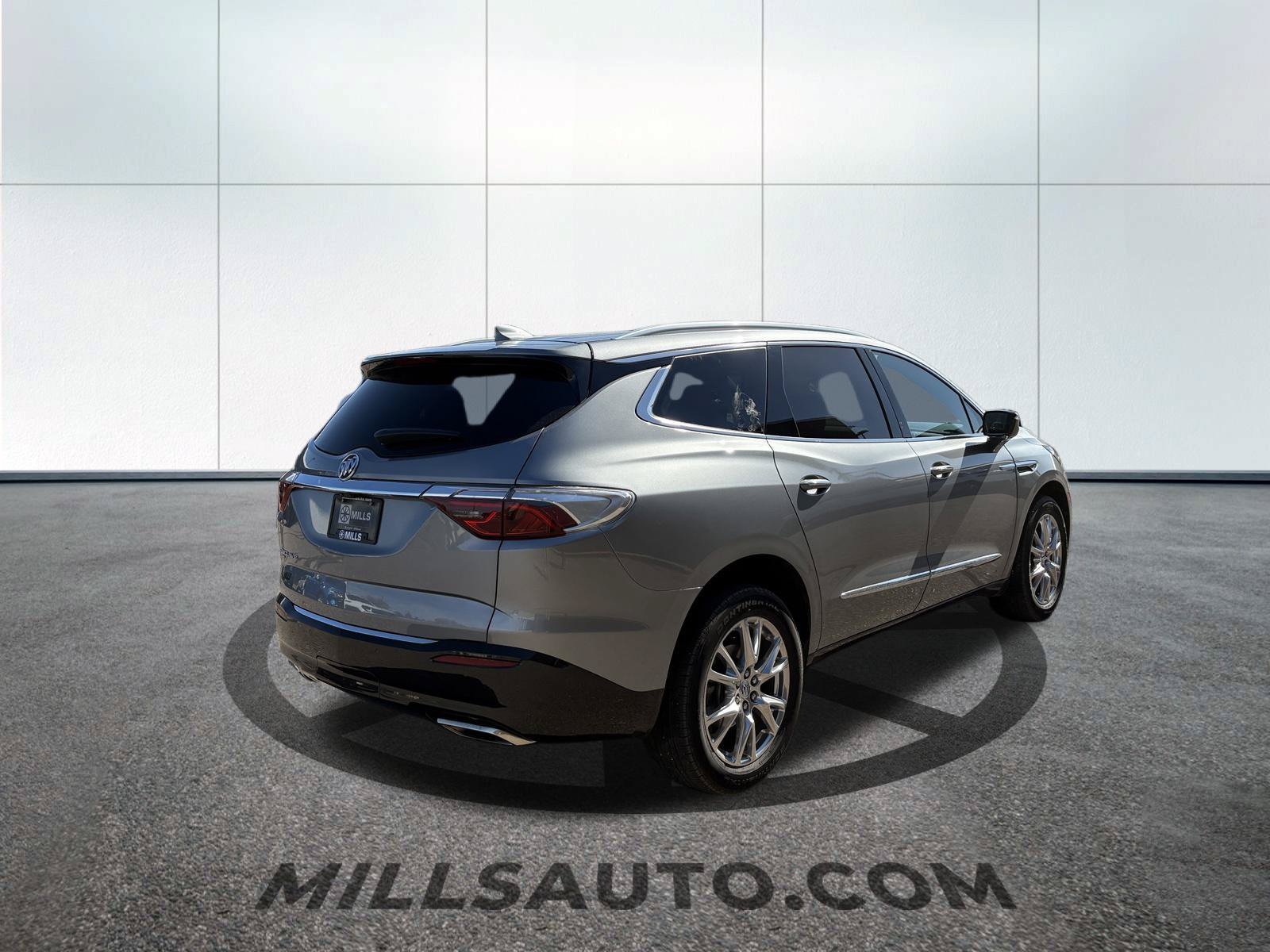 Used 2024 Buick Enclave Premium AWD/4WD image 6