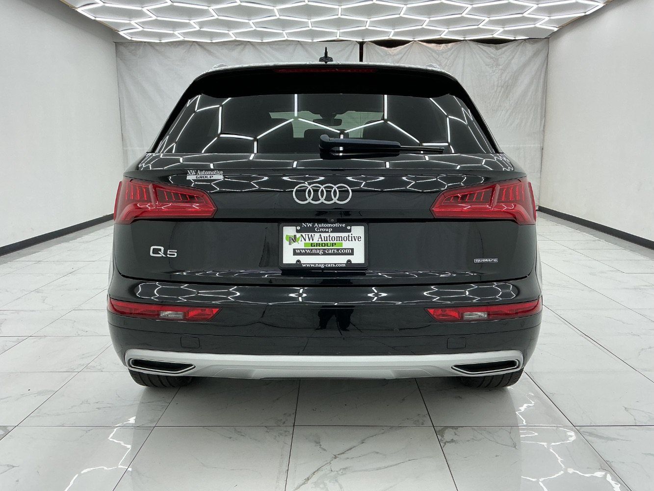 Used 2020 Audi Q5 2.0T Premium Plus w/ Premium Plus Package AWD/4WD image 10