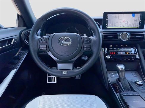 Used 2025 Lexus IS 350 F Sport image 16