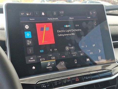 Used 2023 Jeep Compass Limited image 16