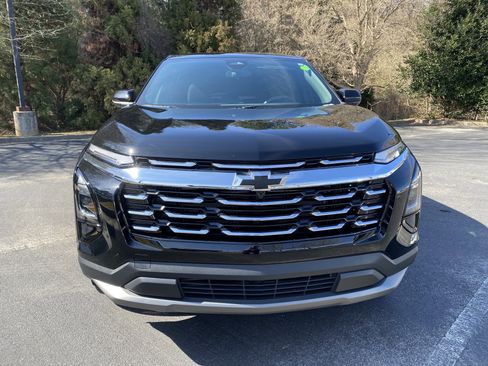 Used 2026 Chevrolet Equinox LT image 3