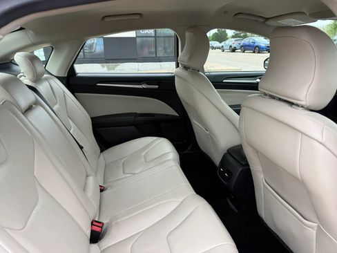 Used 2017 Ford Fusion Titanium FWD image 22