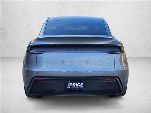 Used 2026 Tesla Model Y Long Range image 7