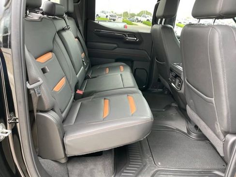 Certified 2024 GMC Sierra 1500 AT4 w/ Technology Package AWD/4WD image 19
