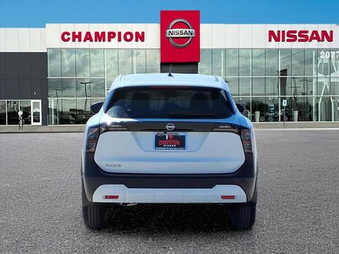 New 2026 Nissan Kicks S image 6