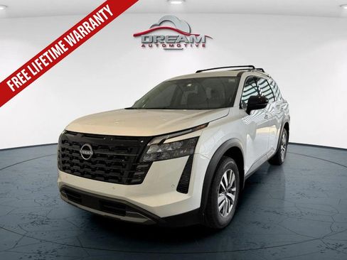 New 2026 Nissan Pathfinder SL w/ Cargo Package FWD image 4