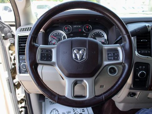 Used 2014 RAM 2500 Laramie w/ Convenience Group image 18