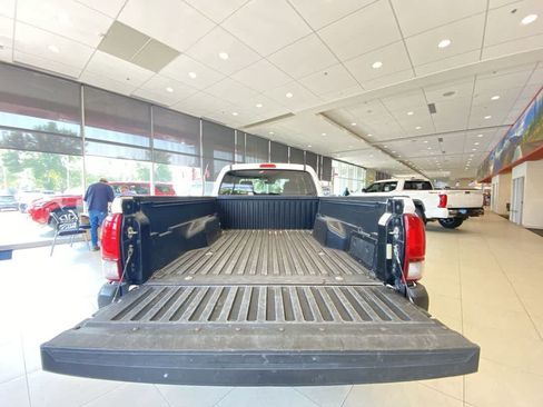 Used 2019 Toyota Tacoma SR AWD/4WD image 24