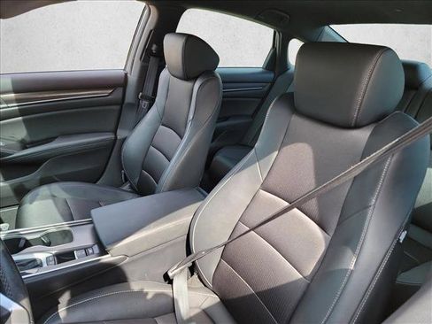 Used 2019 Honda Accord Sport image 13