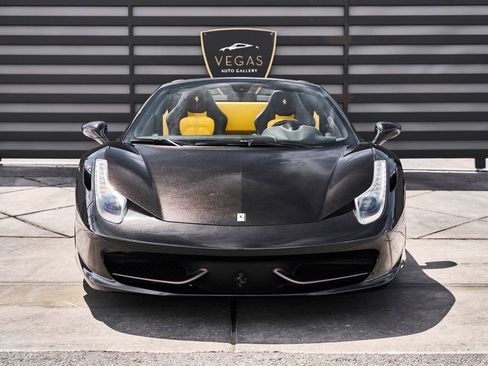 Used 2013 Ferrari 458 Spider RWD image 14