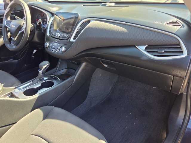 Used 2022 Chevrolet Malibu LS w/ LPO, Convenience Package 2 FWD image 16