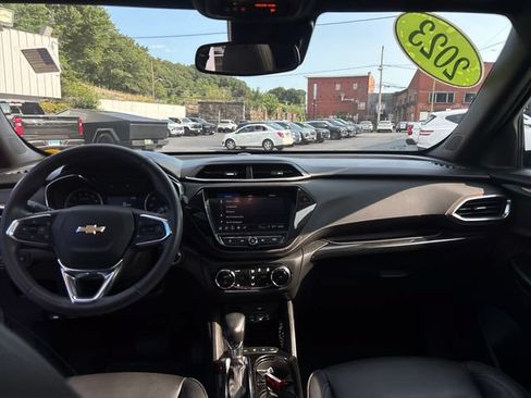 Used 2023 Chevrolet TrailBlazer ACTIV w/ Sun and Liftgate Package AWD/4WD image 12