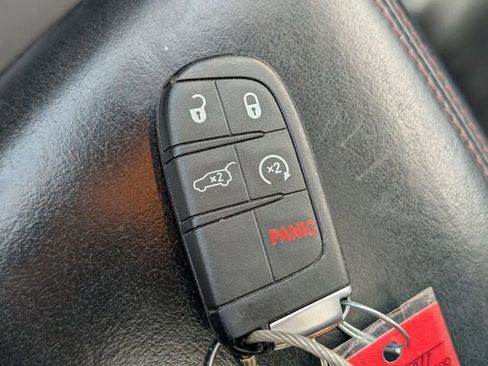 Used 2024 Dodge Durango GT image 32