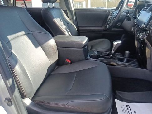 Used 2023 Toyota 4Runner TRD Off-Road Premium image 32