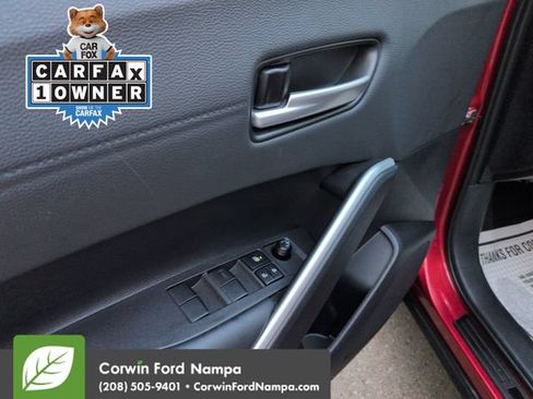 Used 2025 Toyota Corolla Cross XLE AWD/4WD image 11