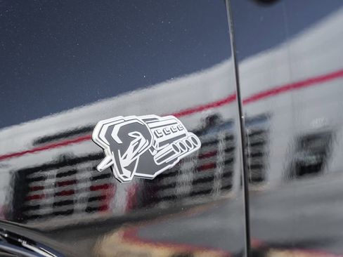 New 2026 RAM 1500 4x4 Crew Cab image 17