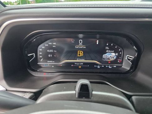 Used 2024 GMC Yukon XL Denali Ultimate AWD/4WD image 30