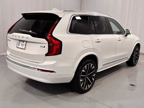 New 2026 Volvo XC90 B6 Plus w/ Protection Package Premier image 6