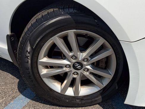 Used 2016 Hyundai Sonata SE w/ Cargo Package FWD image 27