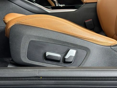 Used 2022 BMW 230i Coupe w/ Premium Package 2 RWD image 7