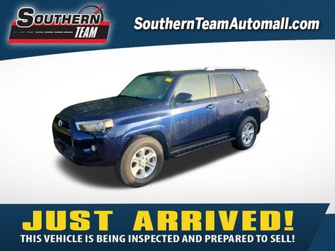 Used 2016 Toyota 4Runner 4WD image 1