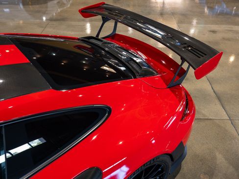 Used 2018 Porsche 911 GT2 RS RWD image 18