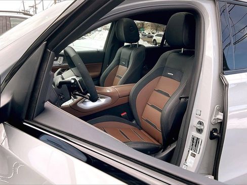 New 2026 Mercedes-Benz GLE 53 AMG 4MATIC Coupe image 9