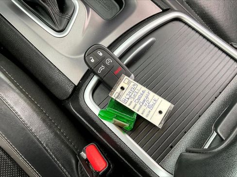 Used 2021 Dodge Charger SXT w/ Leather Interior Group image 11