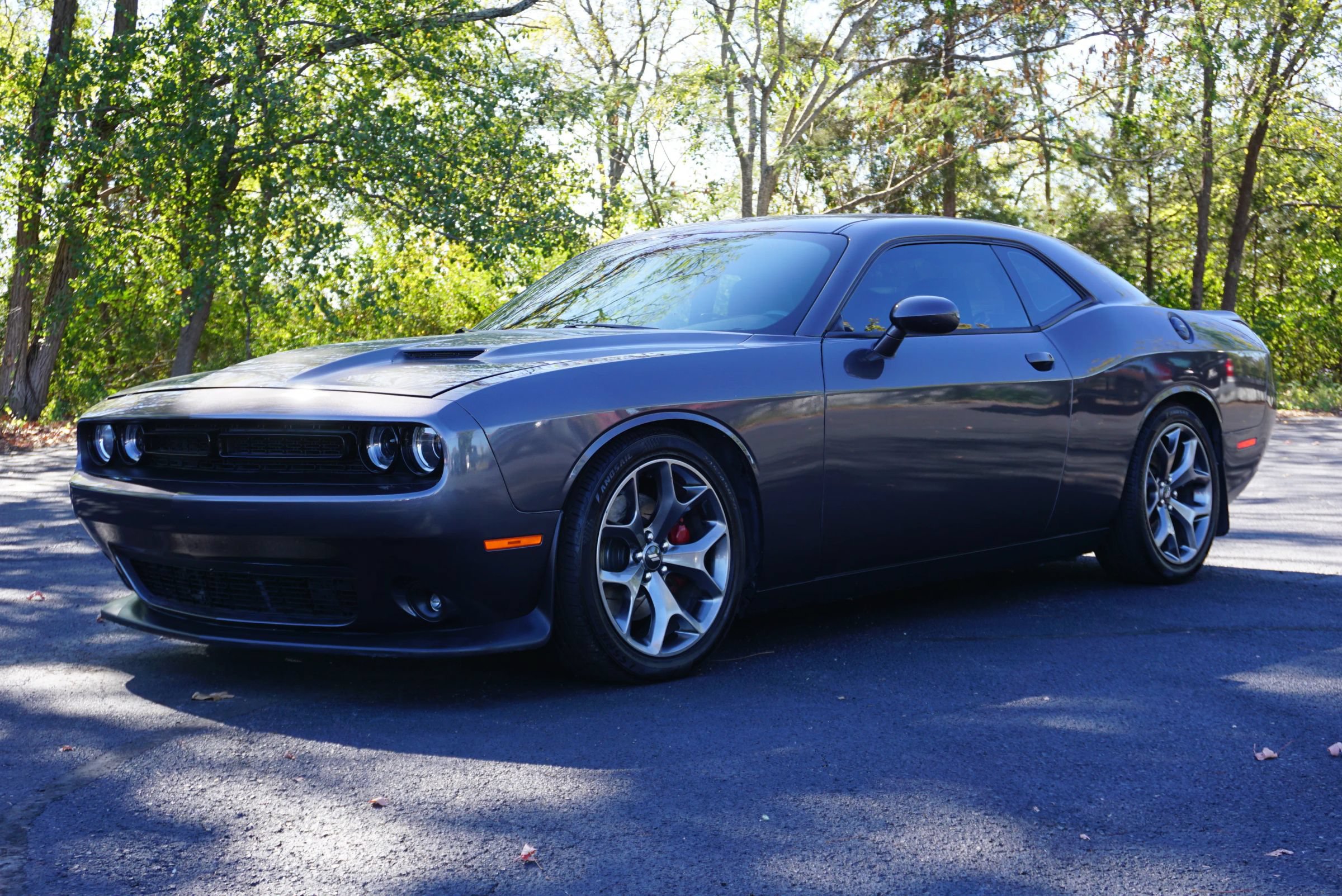 Used 2015 Dodge Challenger R/T Scat Pack w/ Scat Pack Appearance Package RWD image 1