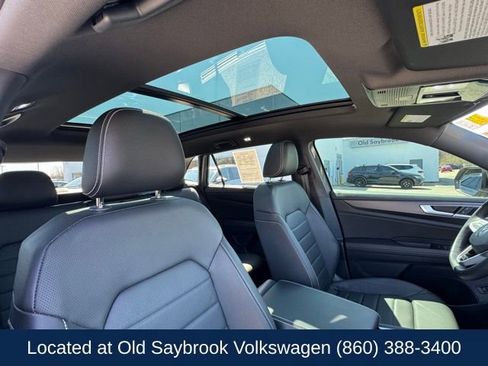 Certified 2025 Volkswagen Atlas Cross Sport SEL R-Line AWD/4WD image 26