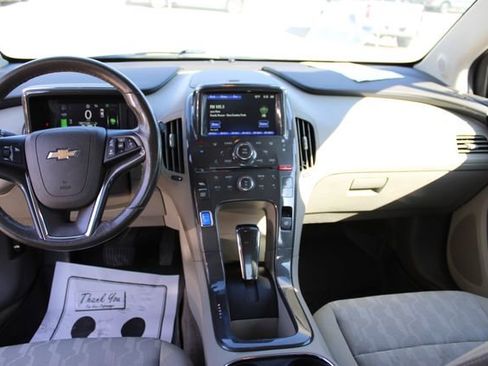 Used 2015 Chevrolet Volt FWD image 21