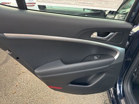 New 2026 Genesis G70 2.5T image 35