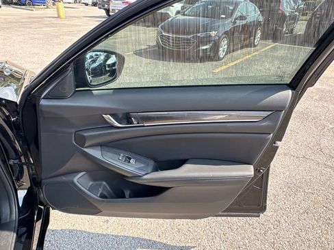Used 2022 Honda Accord Sport image 14