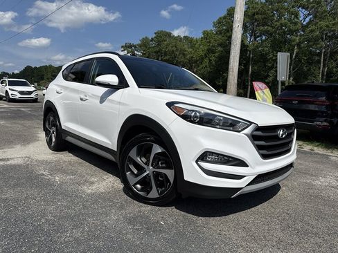 Used 2018 Hyundai Tucson Value AWD/4WD image 3