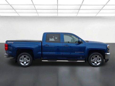 Used 2017 Chevrolet Silverado 1500 LT w/ LT Eassist Package AWD/4WD image 2