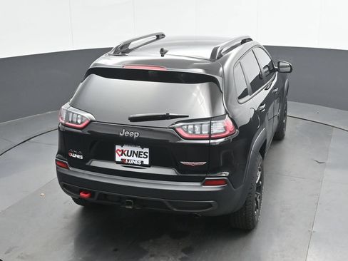 Used 2022 Jeep Cherokee Trailhawk w/ Premium Leather Package AWD/4WD image 31