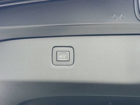 New 2026 Buick Envista Sport Touring w/ Convenience I Package FWD image 18