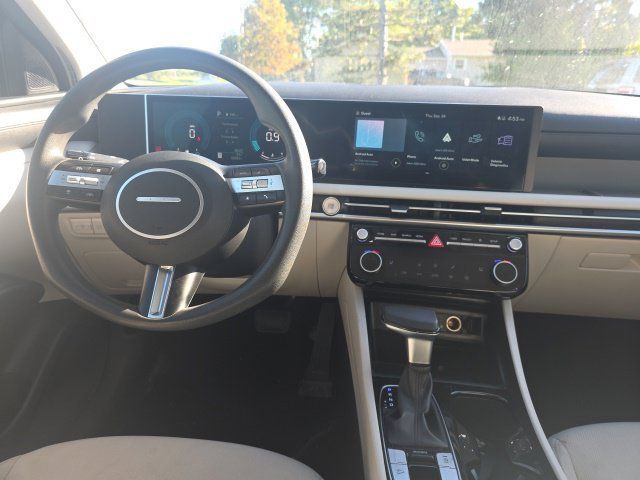 Used 2025 Hyundai Tucson SEL FWD image 15
